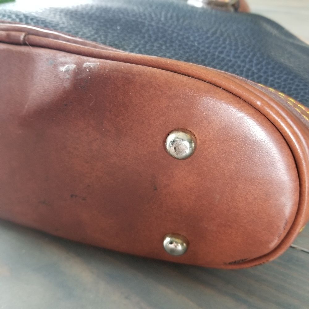Dooney & Bourke 1980's Vintage Leather Bag - Picture 13 of 15